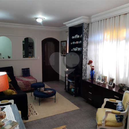 Sobrado à venda com 3 quartos, sendo 1 suíte, em Vila Mazzei, São Paulo, SP