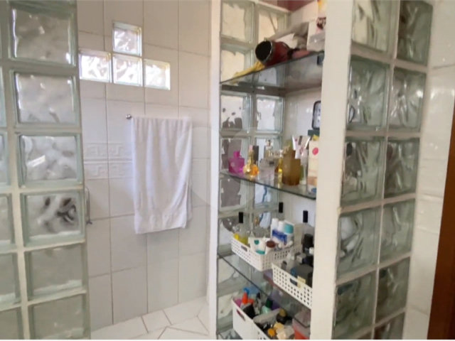 Casa à venda com 3 quartos, sendo 1 suíte,  em Vila Guilherme, São Paulo, SP