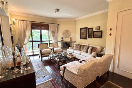 Apartamento à venda com 3 suítes em Vila Suzana, São Paulo, SP