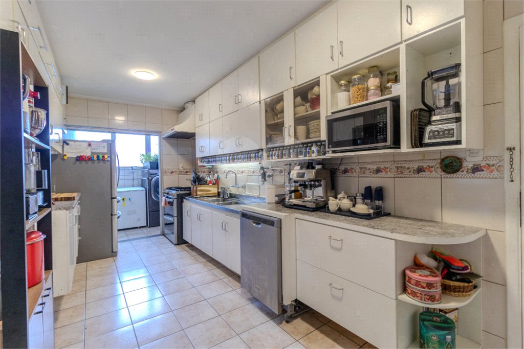 Apartamento à venda com 4 quartos, sendo 1 suíte, em Chácara Santo Antônio, São Paulo, SP