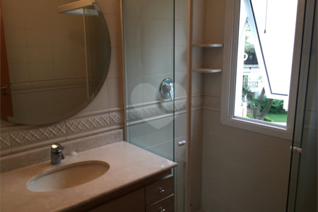 Casa à venda com 4 quartos, sendo 2 suítes, no condomínio Residencial Morumbi, São Paulo - SP