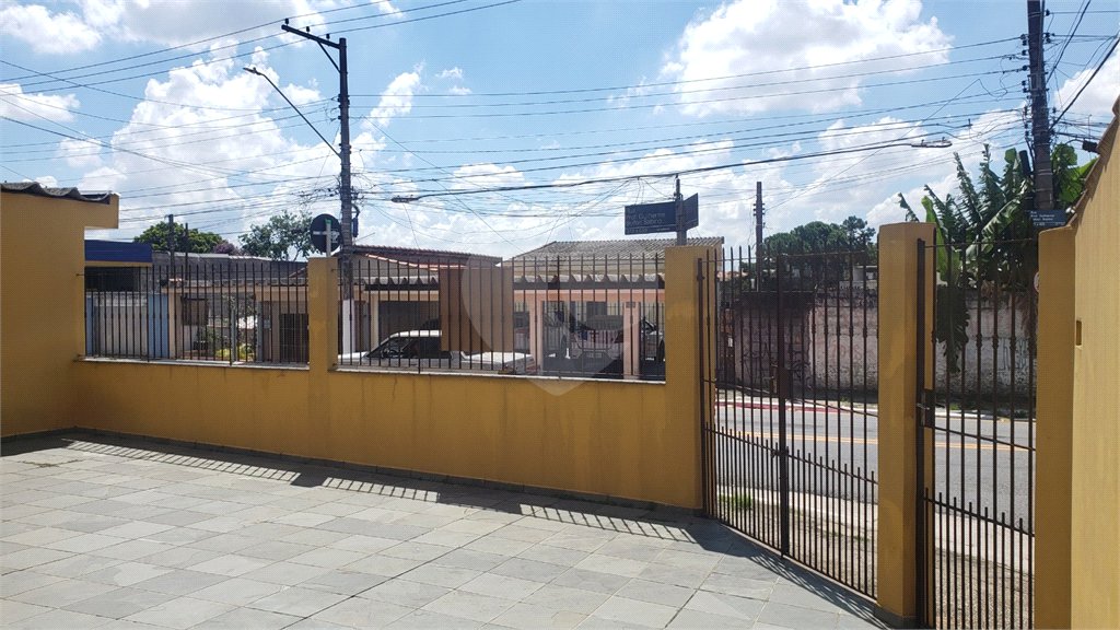 Casa Térrea à venda com 3 quartos, sendo 1 suíte,  em Campo Grande, São Paulo, SP