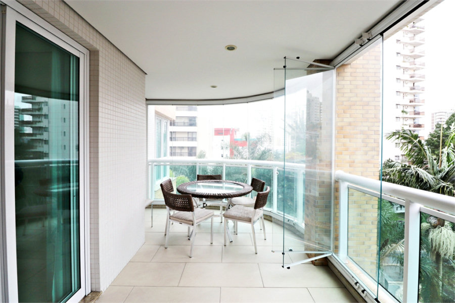 Apartamento à venda com 4 suítes em Santana, São Paulo, SP