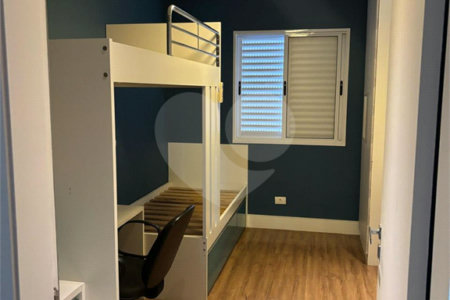 Casa à venda com 3 quartos, sendo 1 suíte, no condomínio Recanto das Araucárias, Suzano - SP