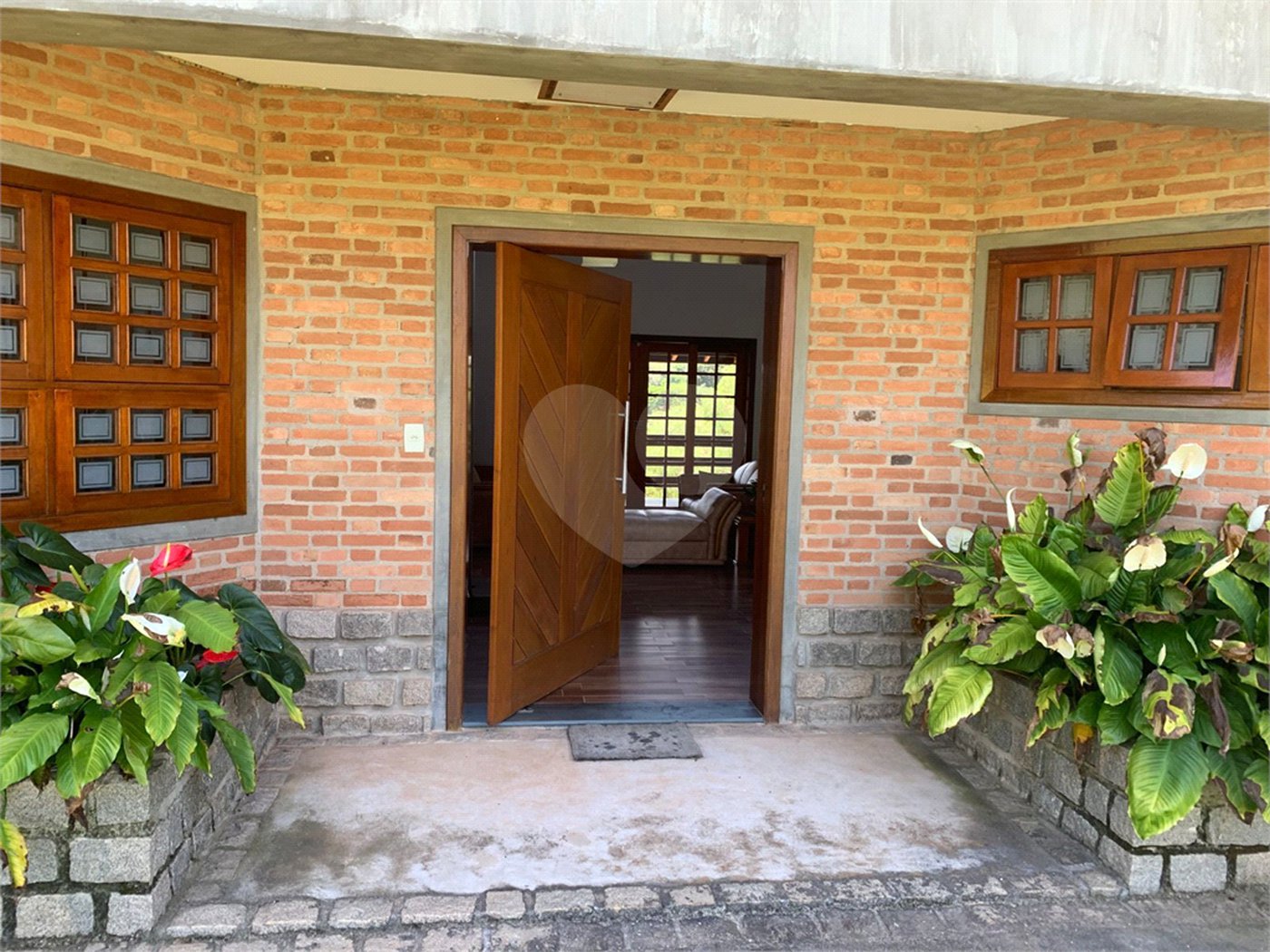 Chácara à venda com 4 quartos, sendo 2 suítes, em Parque Valinhos, Valinhos, SP