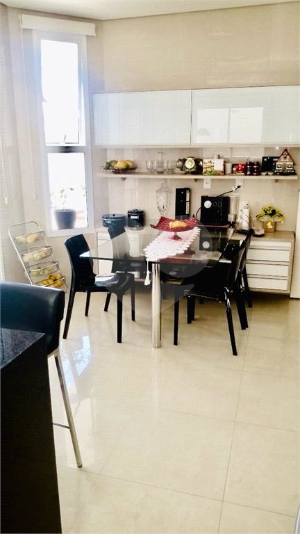 Casa à venda com 4 suítes no condomínio Residencial Villa dos Inglezes, Sorocaba - SP