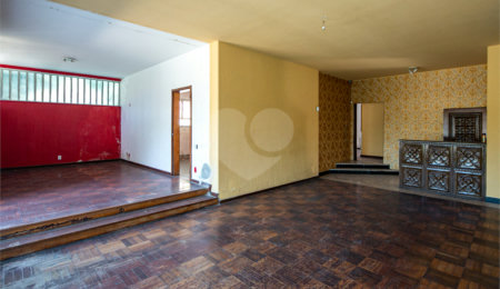 Casa Térrea à venda com 4 quartos, sendo 1 suíte,  em Brooklin Velho, São Paulo, SP