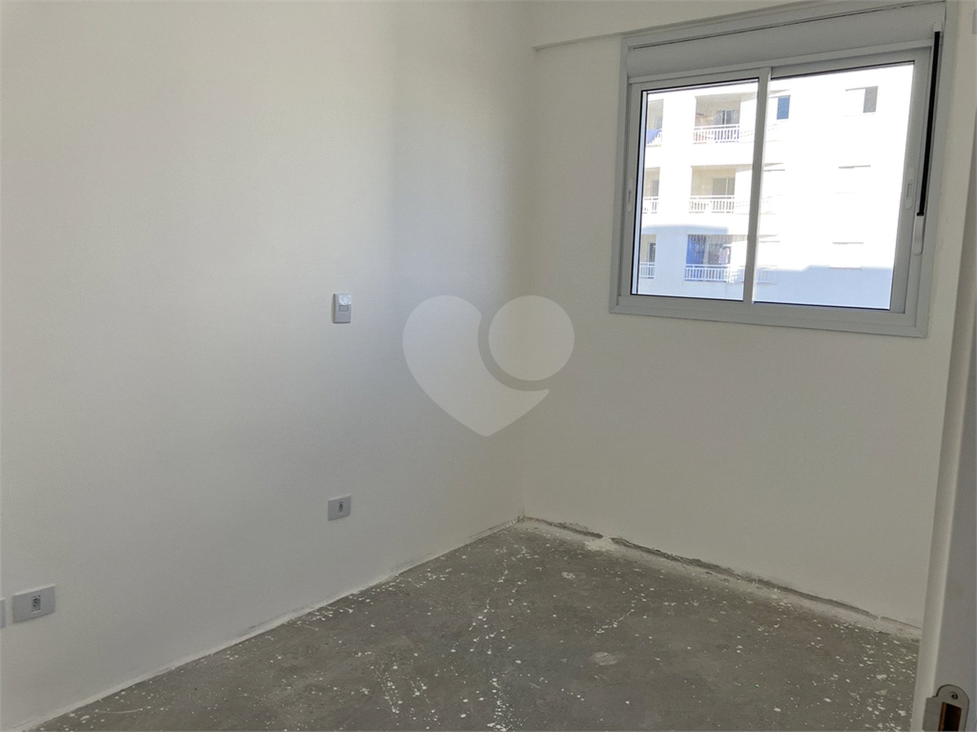 Apartamento à venda com 3 quartos, sendo 1 suíte,  em Parque Campolim, Sorocaba, SP