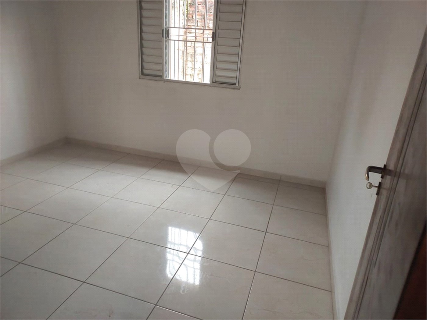 Casa à venda com 2 quartos em Parque Manchester, Sorocaba, SP