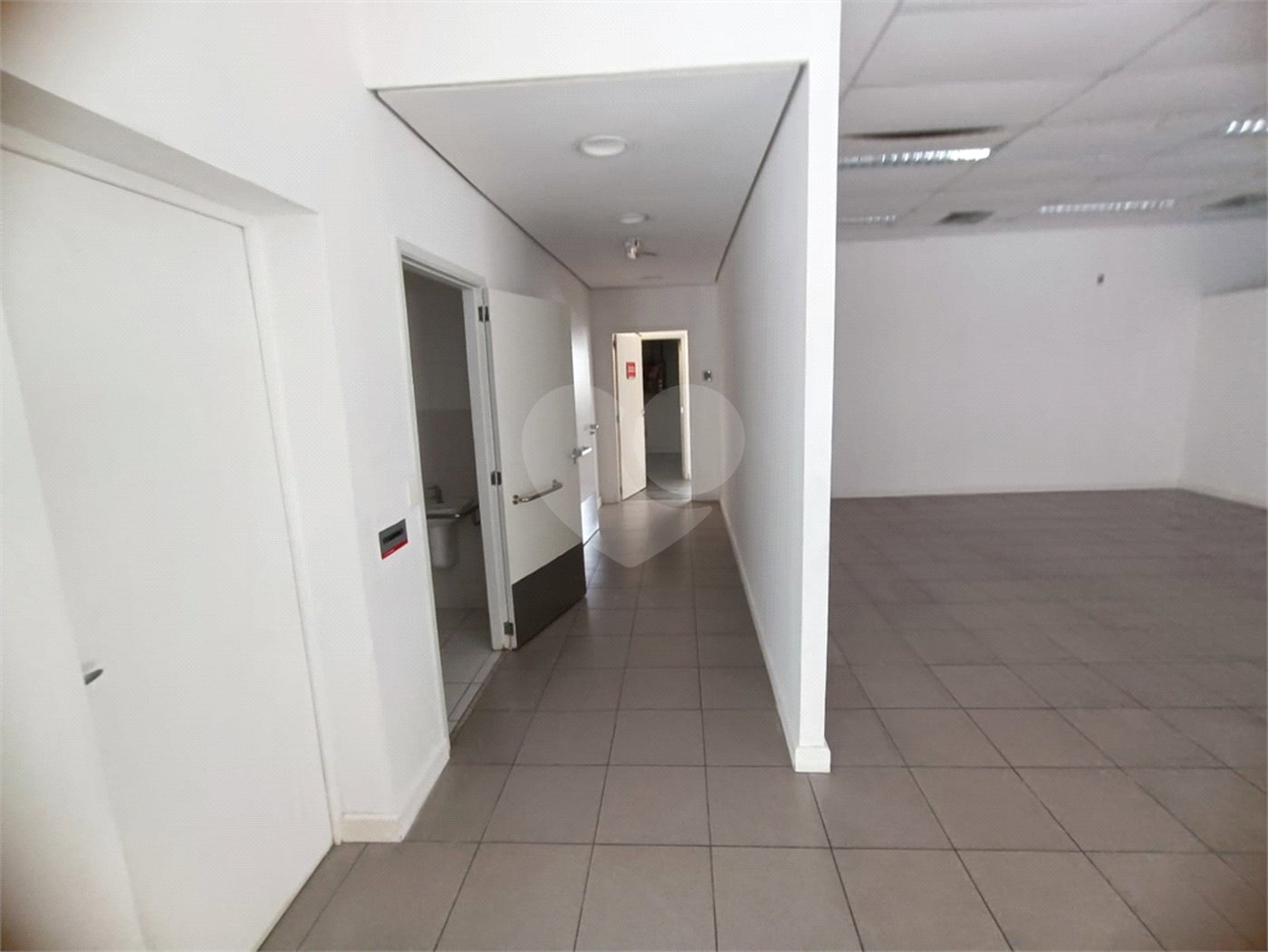 Salão Comercial à venda ou para alugar em Santa Rosa, Vinhedo, SP