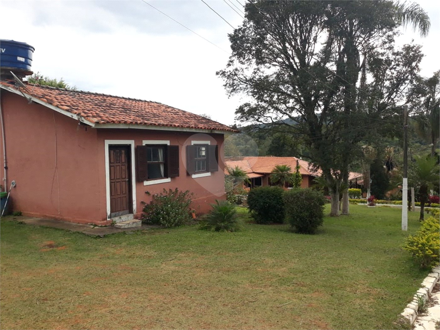 Chácara à venda com 4 quartos, sendo 2 suítes, em Jardim Conceição, São Roque, SP