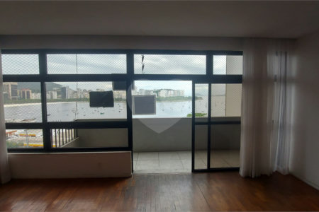 Apartamento à venda com 3 quartos, sendo 1 suíte, em Botafogo, Rio de Janeiro, RJ