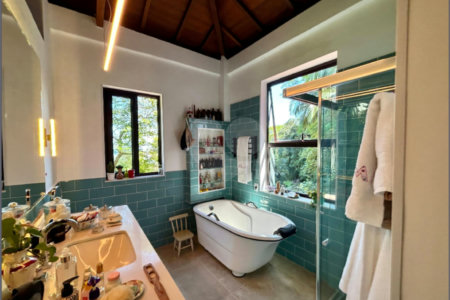 Casa à venda com 4 quartos, sendo 1 suíte, em Lagoa, Rio de Janeiro, RJ