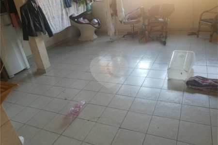 Sobrado à venda com 2 quartos, sendo 1 suíte, em Jardim Umarizal, São Paulo, SP