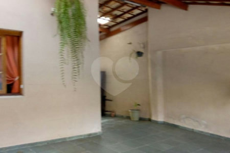 Sobrado à venda com 5 quartos, sendo 1 suíte, em Lapa de Baixo, São Paulo, SP