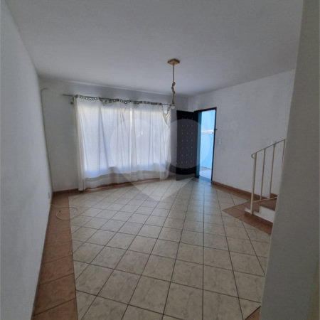 Sobrado à venda ou para alugar com 2 quartos em Jardim Umuarama, São Paulo, SP