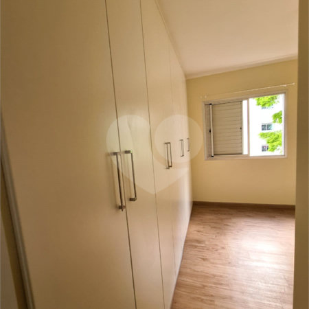 Apartamento à venda com 3 quartos, sendo 1 suíte,  em Alto da Boa Vista, São Paulo, SP