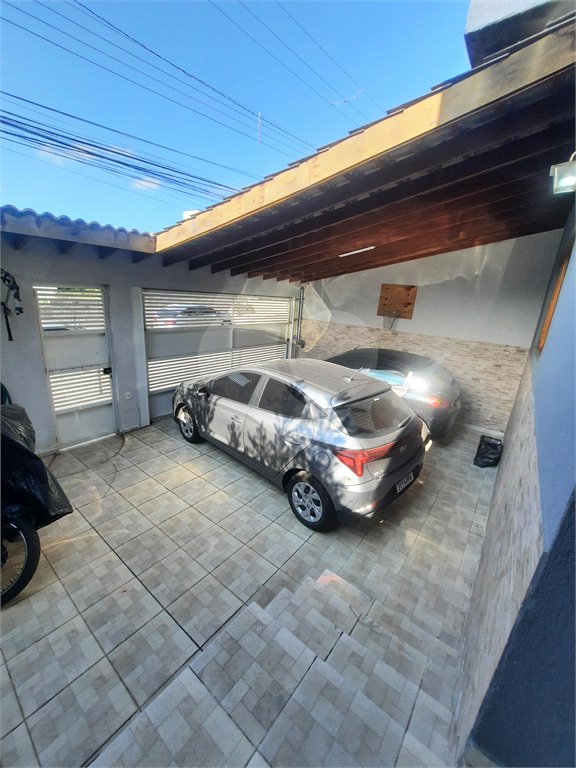 Sobrado à venda com 3 quartos, sendo 1 suíte,  em Jardim Nathalie, Mogi das Cruzes, SP