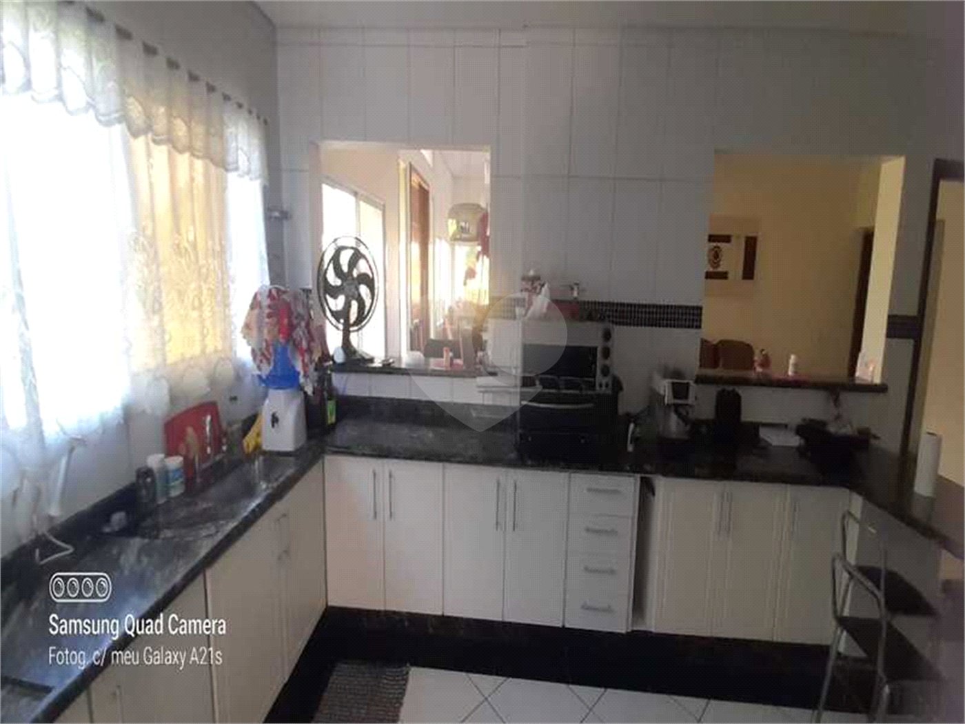Casa à venda com 4 suítes no condomínio Residencial Vale das Laranjeiras, Indaiatuba - SP