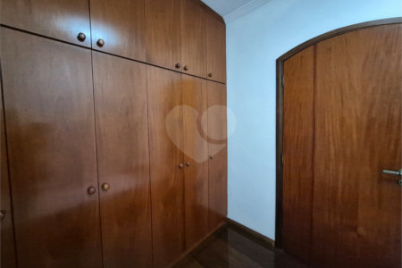Sobrado à venda com 3 quartos, sendo 1 suíte, em Jardim Sarah, São Paulo, SP