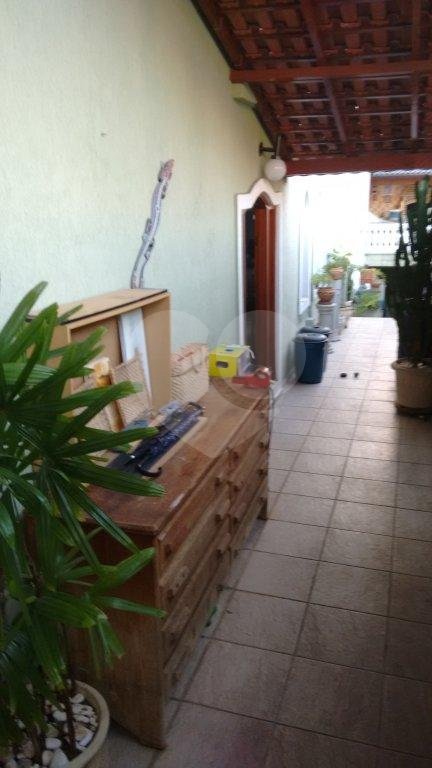 Sobrado à venda com 4 quartos, sendo 2 suítes, em Tremembé, São Paulo, SP