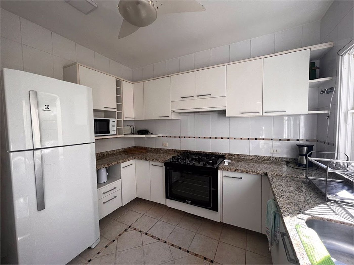 Casa Residencial à venda, Balneário Cidade Atlântica, Guarujá - CA0386.