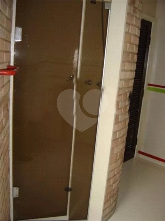 Sobrado à venda com 4 quartos, sendo 1 suíte,  em Parque Novo Mundo, São Paulo, SP