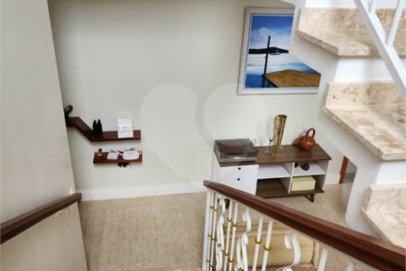 Casa à venda com 4 suítes no condomínio Pedra Grande, Atibaia - SP