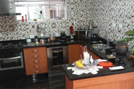 Casa à venda com 3 quartos, sendo 2 suítes, em Jardim Monte Azul, São Paulo, SP
