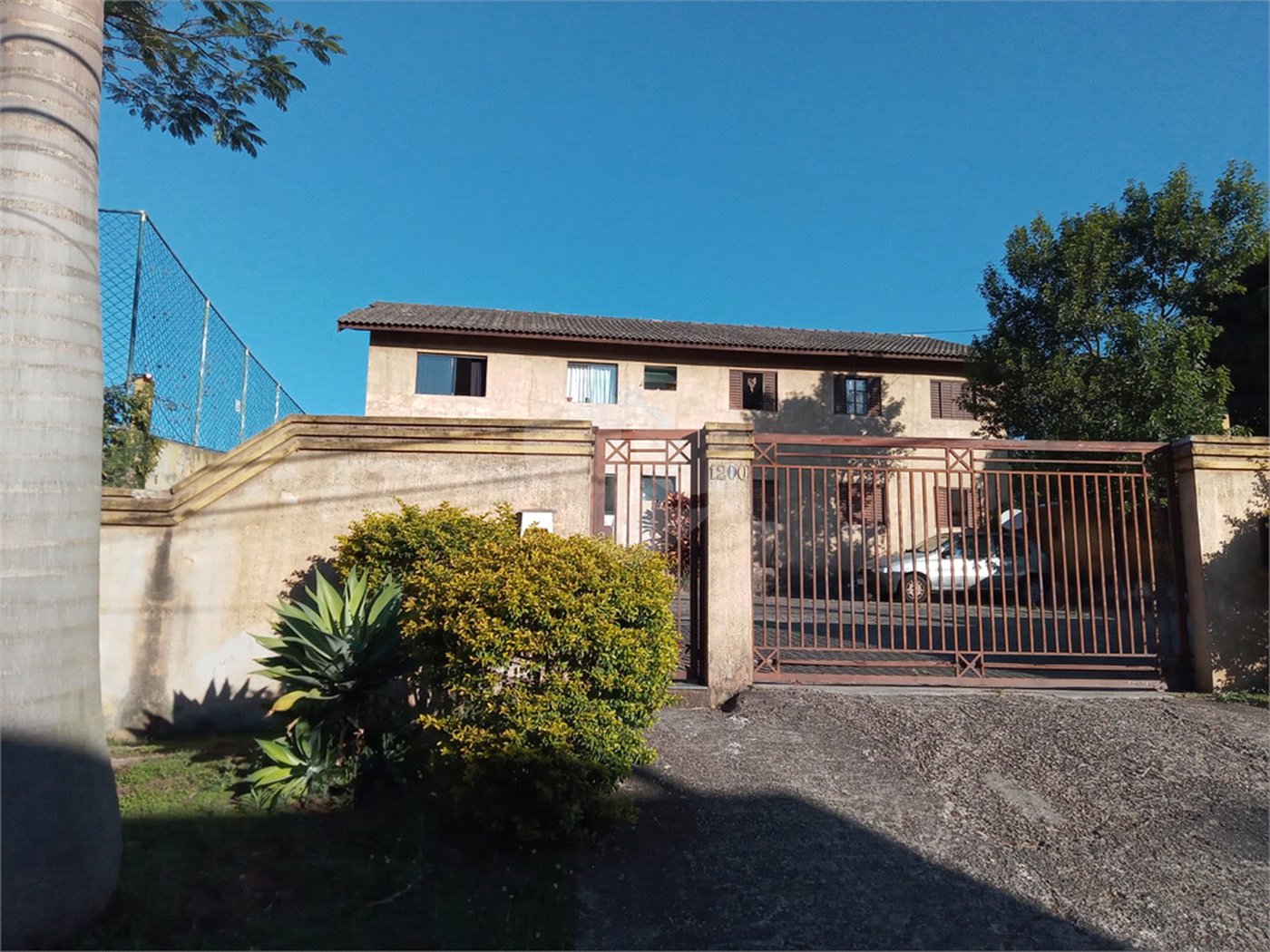 Casa à venda com 21 quartos, sendo 7 suítes, no condomínio De Apartamentos Residenciais- Jardim Morumbi, Atibaia - SP