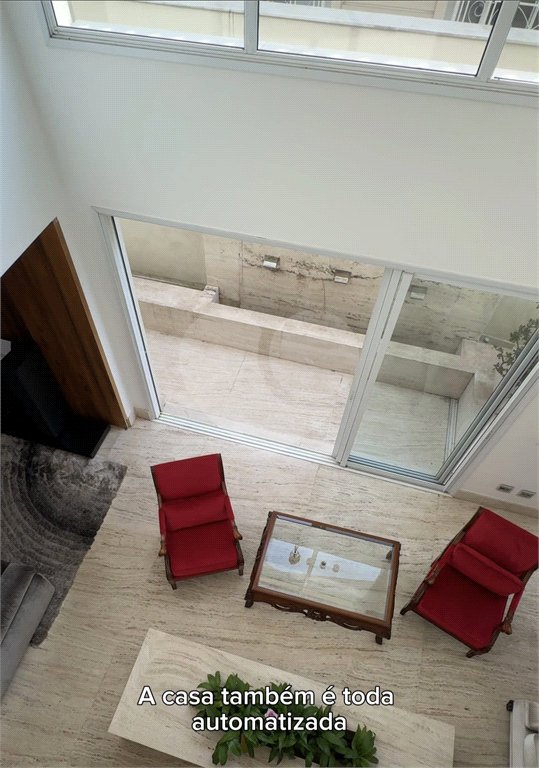 Casa à venda com 4 suítes no condomínio Villaggio Houda, São Paulo - SP