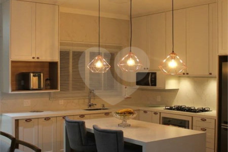 Casa à venda com 3 quartos, sendo 2 suítes, no condomínio Residencial Mantova, Indaiatuba - SP