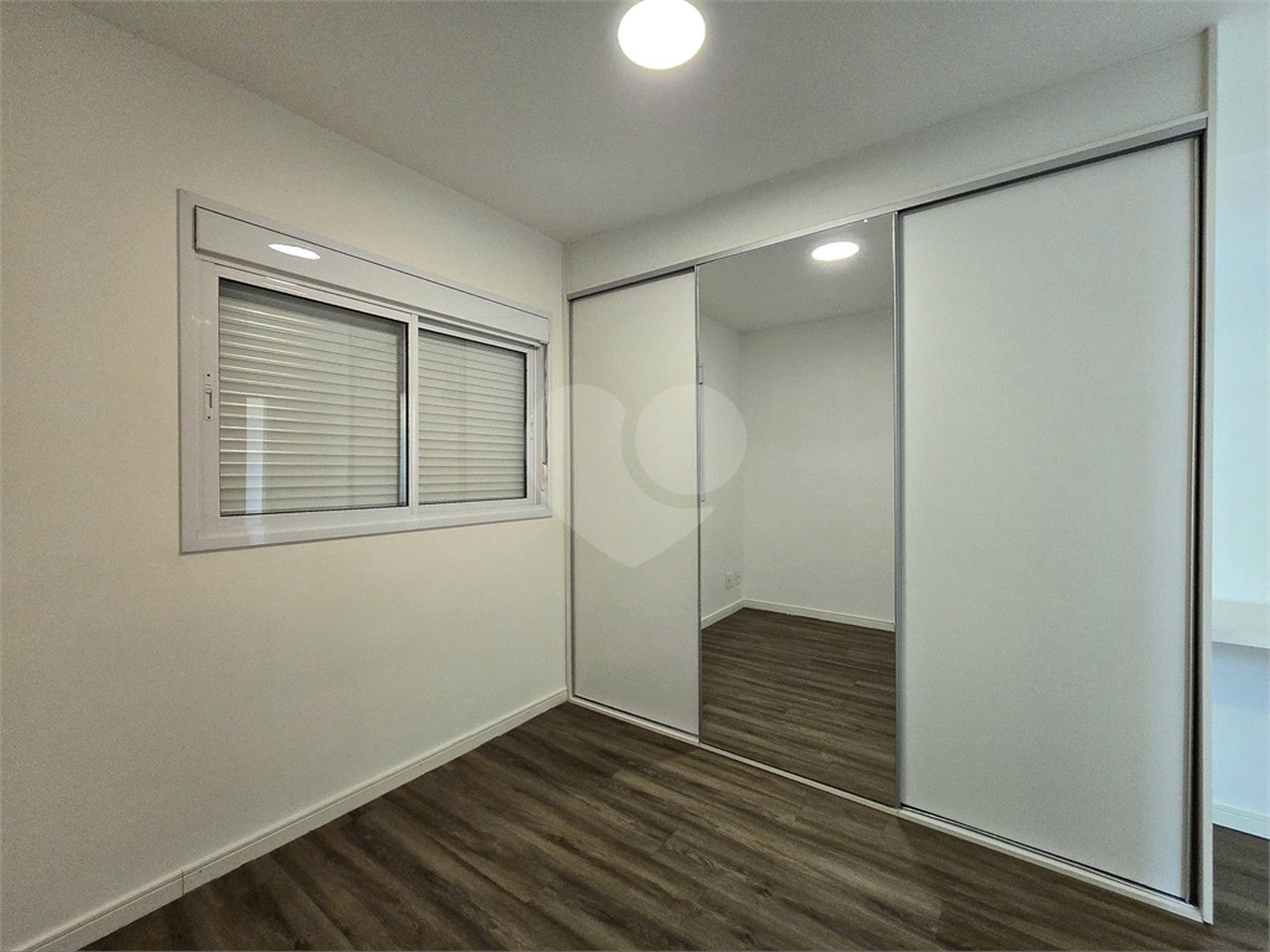 Apartamento à venda ou para alugar com 2 quartos, sendo 1 suíte, em Campo Belo, São Paulo, SP