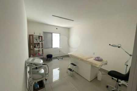 Sobrado à venda com 5 quartos, sendo 1 suíte, em Santa Teresinha, São Paulo, SP