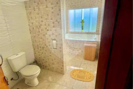Sobrado à venda com 3 quartos, sendo 1 suíte, em Atibaia Belvedere, Atibaia, SP