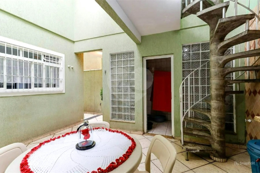 Sobrado à venda com 3 quartos, sendo 1 suíte, em Horto, São Paulo, SP