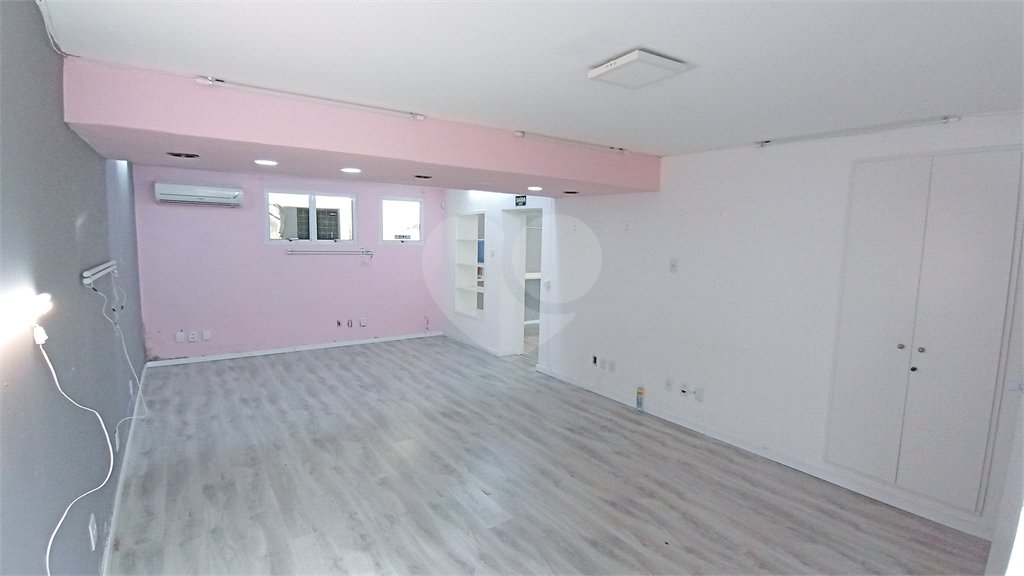 Casa à venda com 3 quartos, sendo 1 suíte, em Jardim Ribeiro, Valinhos, SP