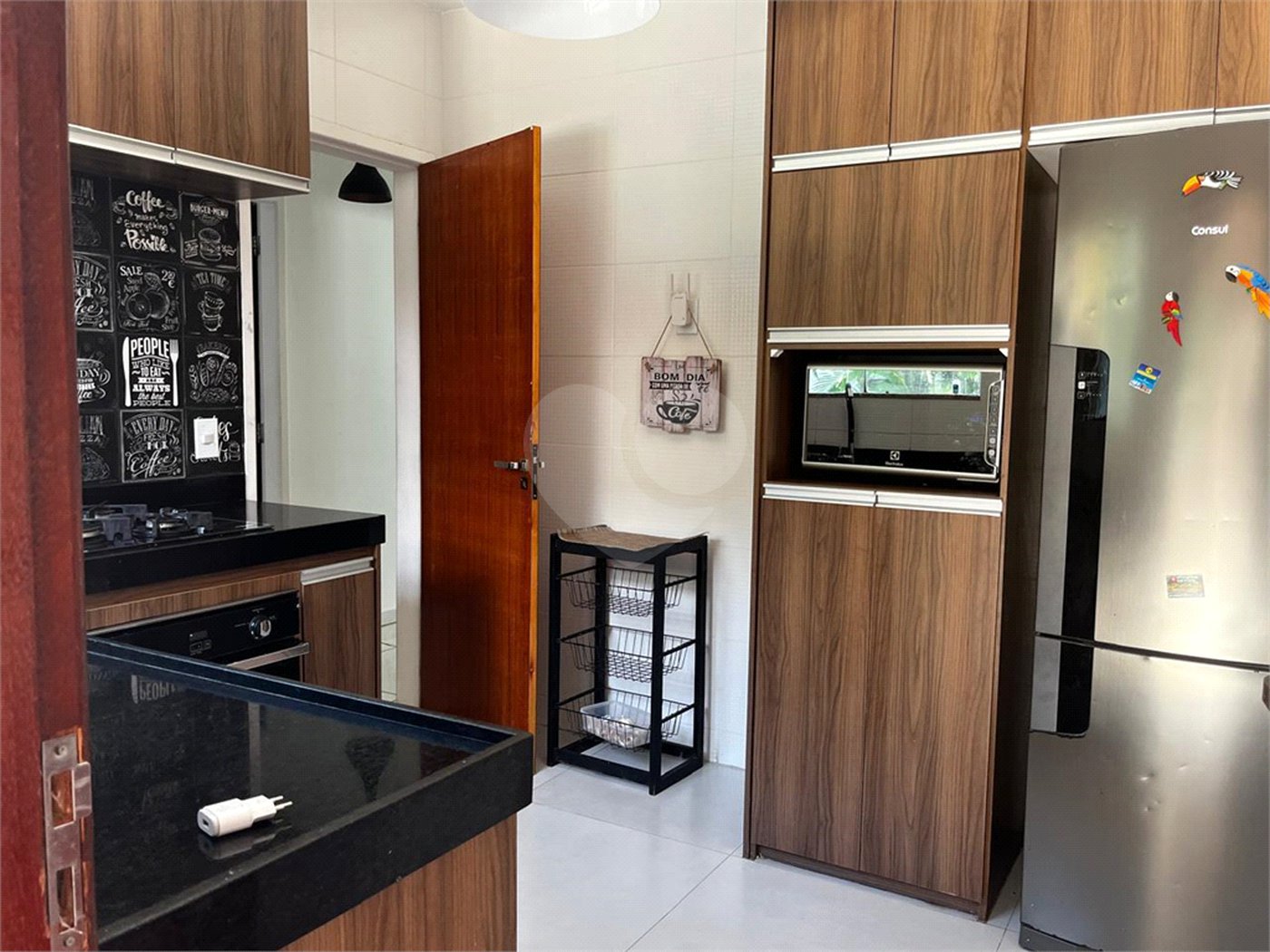 Casa à venda com 4 quartos, sendo 2 suítes, em Peró, Cabo Frio, RJ