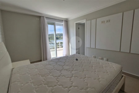 Casa à venda ou para alugar com 5 quartos, sendo 4 suítes, no condomínio Shamballa II, Atibaia - SP