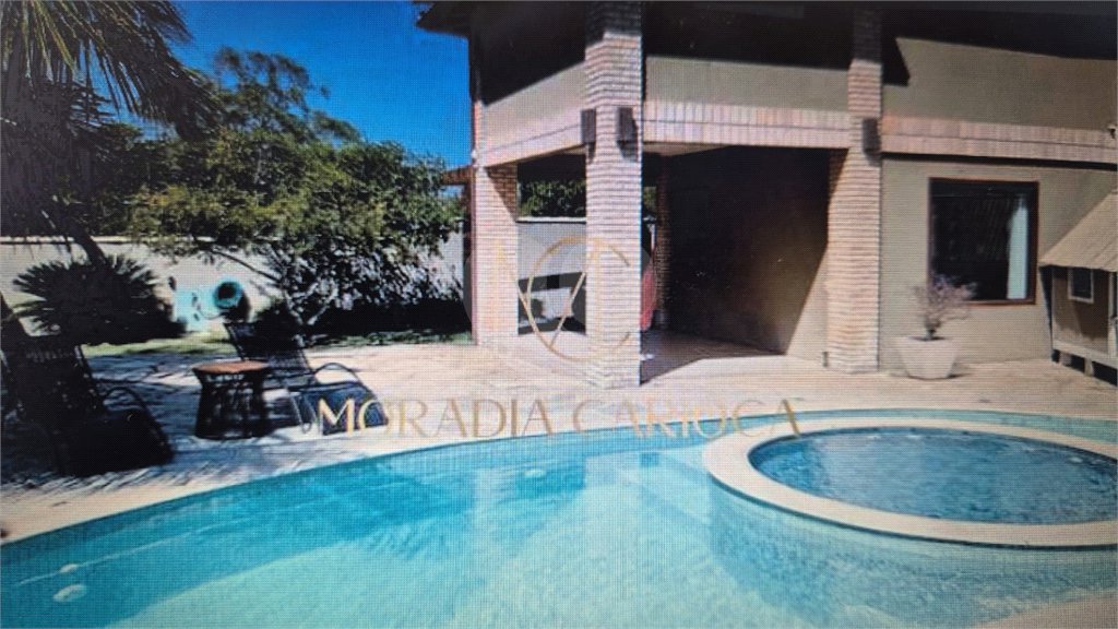 Casa à venda com 4 suítes em Jardim Peró, Cabo Frio, RJ