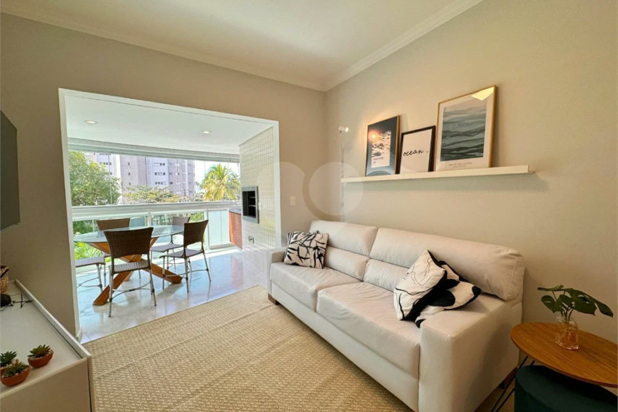 Apartamento à venda com 3 quartos, sendo 1 suíte,  em Riviera de São Lourenço, Bertioga, SP