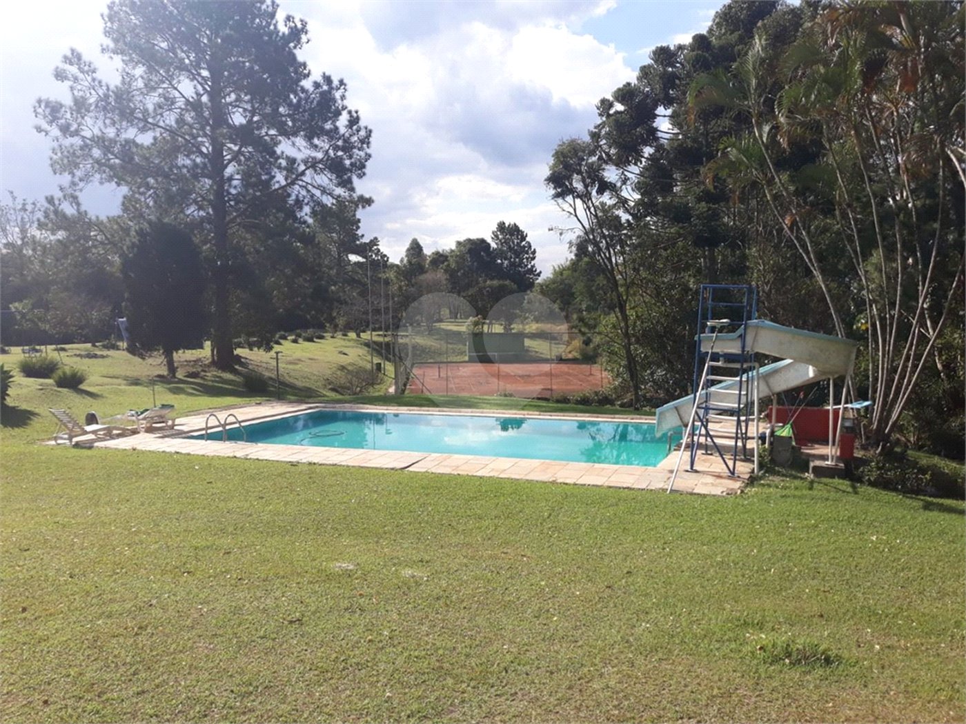 Sítio à venda com 5 quartos, sendo 3 suítes,  em Planalto Verde, São Roque, SP
