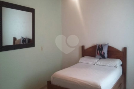 Casa à venda com 3 quartos, sendo 1 suíte, em Jardim Pinheiros, São Paulo, SP
