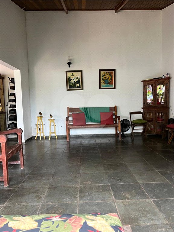 Casa Térrea para alugar com 3 suítes em Jardim do Lago, Atibaia, SP