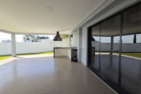 Casa à venda com 3 suítes no condomínio Village Ipanema I, Araçoiaba da Serra - SP