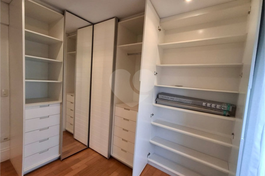 Apartamento à venda com 4 quartos, sendo 3 suítes, em Santana, São Paulo, SP