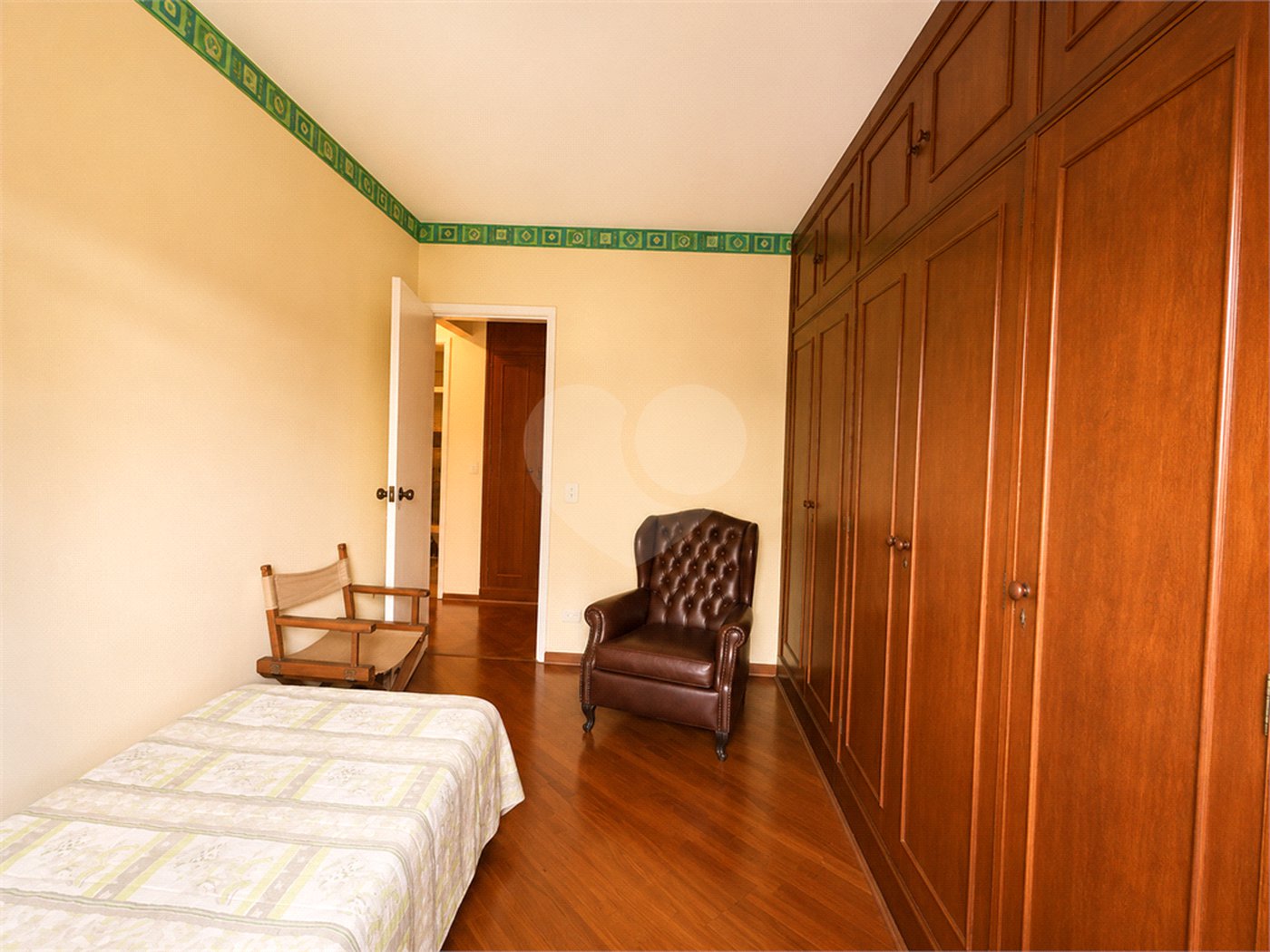 Apartamento à venda com 3 quartos, sendo 1 suíte, em Jardim Marajoara, São Paulo, SP