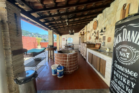 Casa à venda com 3 quartos, sendo 1 suíte,  em Santa Teresa, Rio de Janeiro, RJ