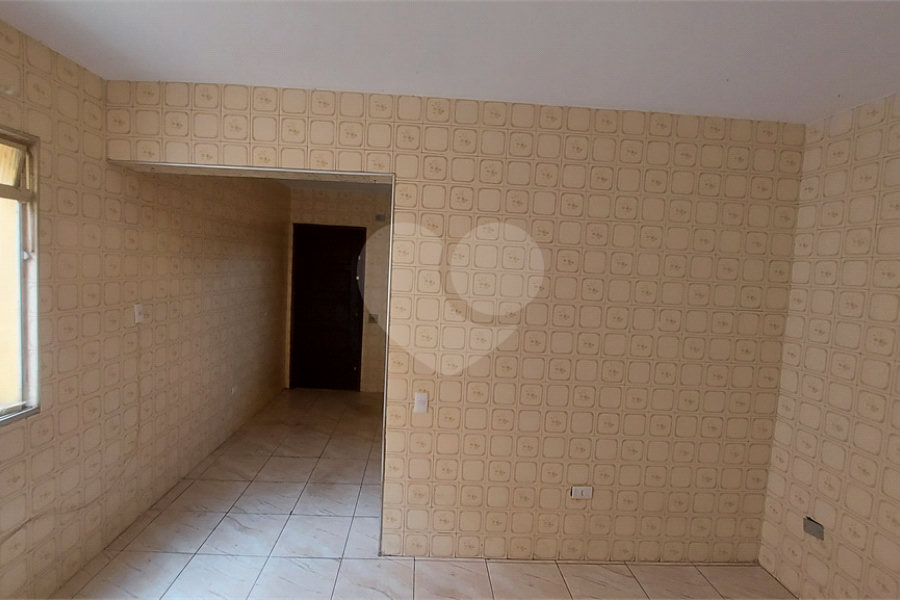Sobrado à venda com 4 quartos, sendo 1 suíte, em Vila Guarani, São Paulo, SP