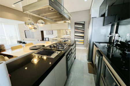 Apartamento venda / locação Vila Nova Conceição, 80m², andar alto, 1 suíte e 2 vagas